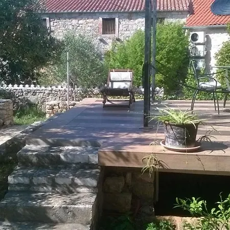 Dalmatian House * Vrboska